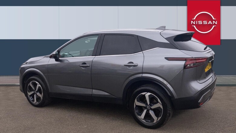 Nissan Qashqai 1.3 DiG-T MH N-Connecta 5dr Petrol Hatchback